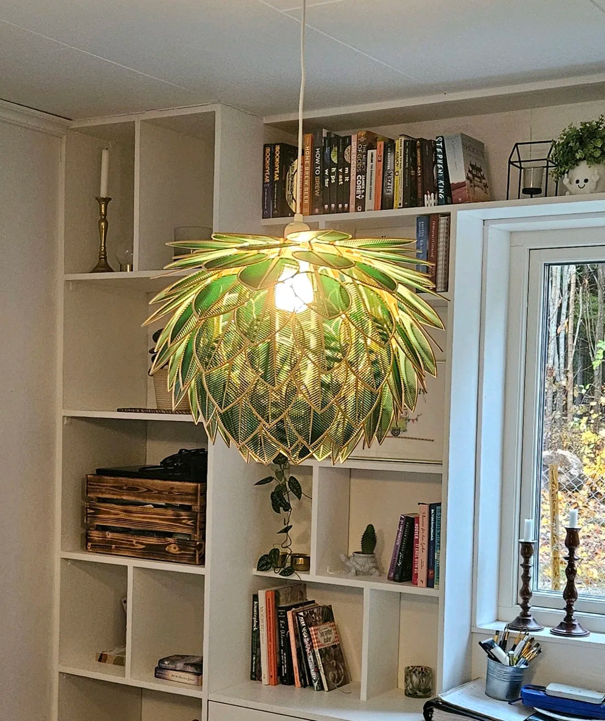 Lush Leaf Lamp