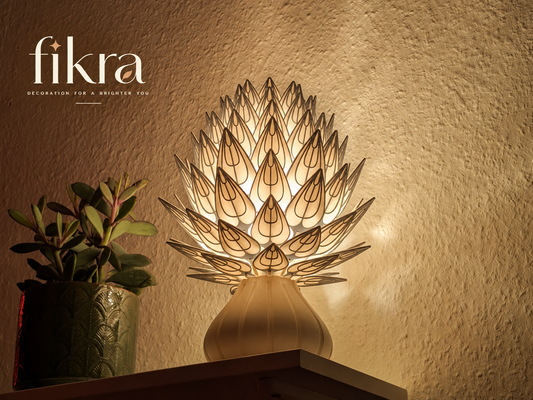 Prisma Petal Table Lamp